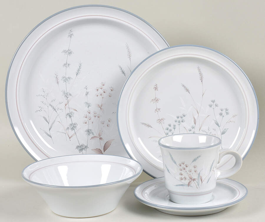 Woodstock 40 Piece Estate Set by Noritake-1
