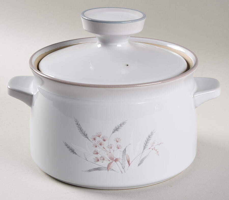 Woodstock 1.25 Qt Round Covered Casserole by Noritake-1