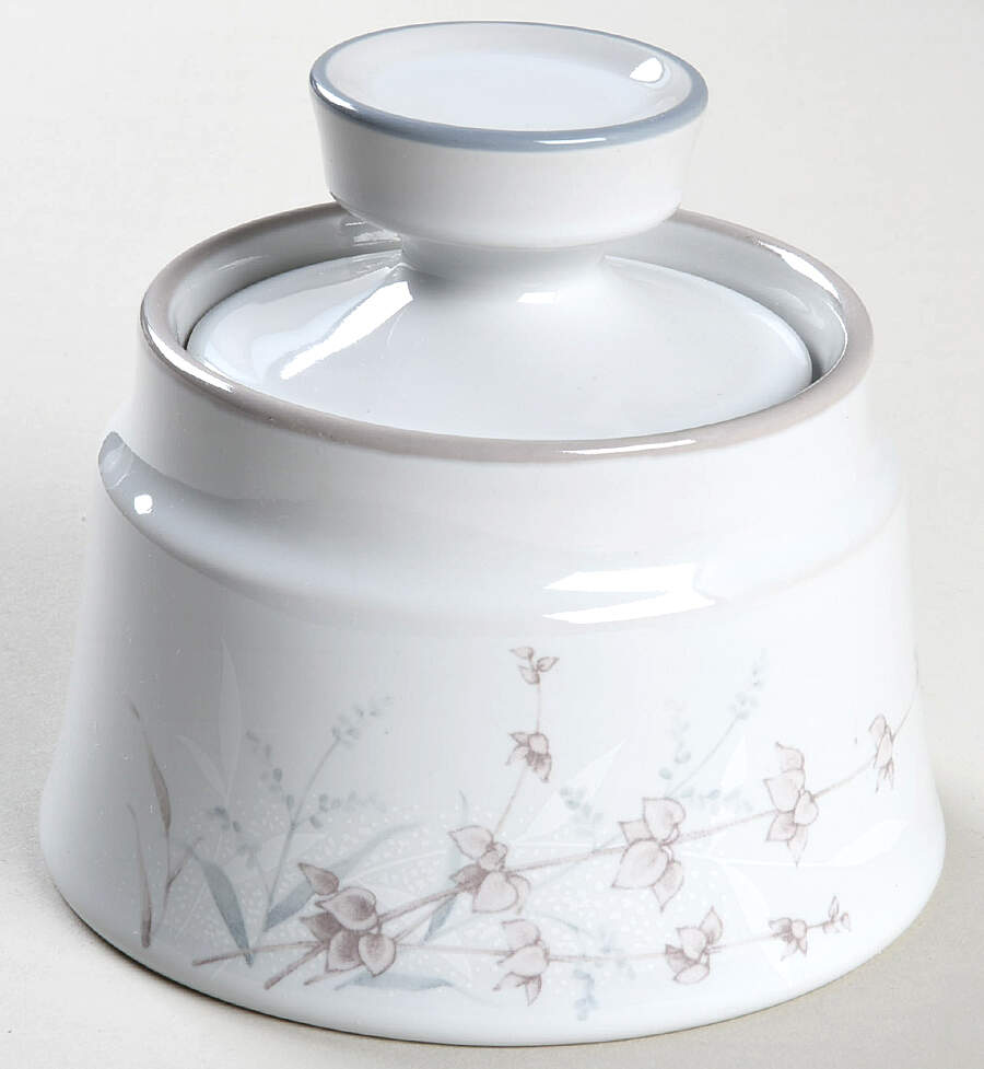 Woodstock Sugar Bowl & Lid by Noritake-1