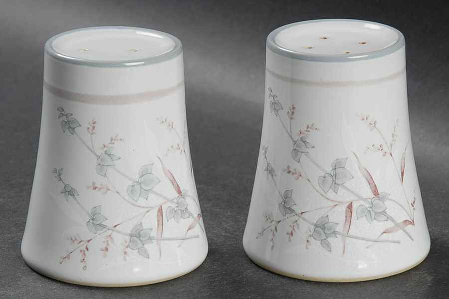Woodstock Salt & Pepper Set by Noritake-1