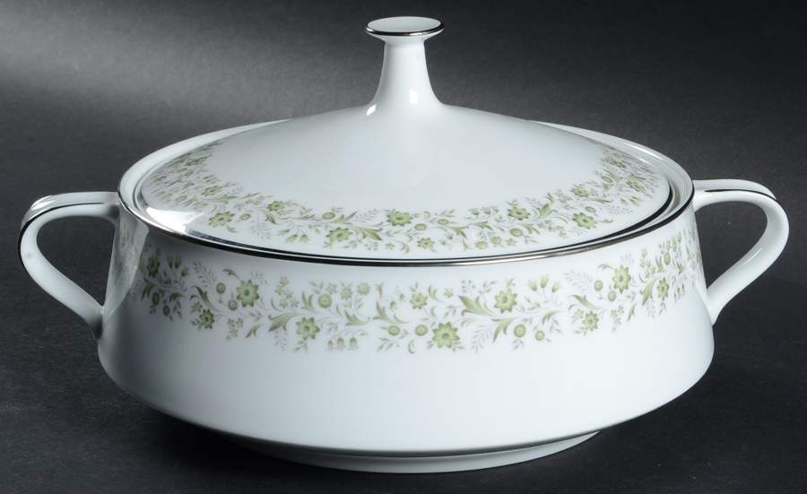 Wynwood Round Covered Vegetable by Noritake-1