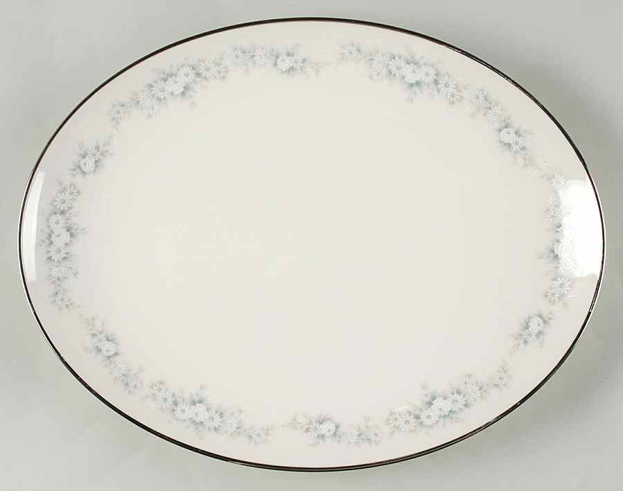 Yorkdale 15" Oval Serving Platter by Noritake-1