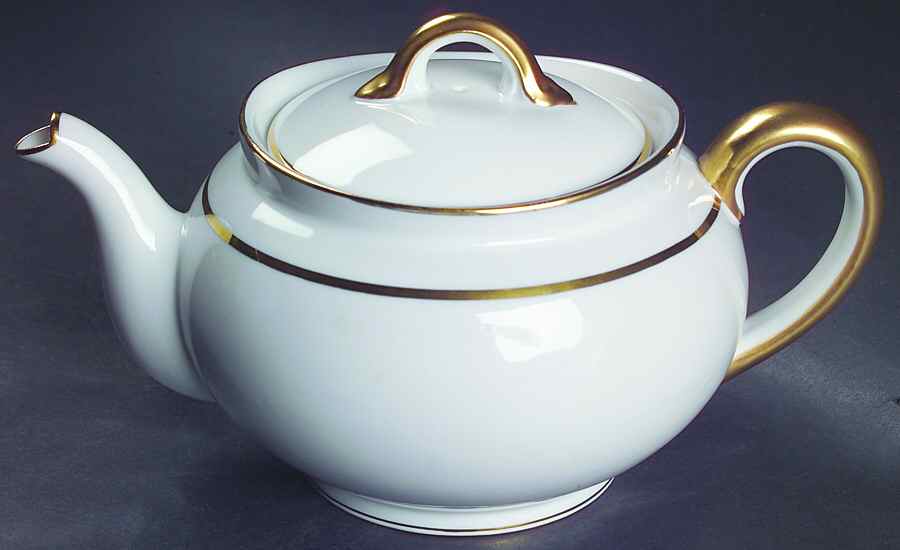 The Yukon (Gold Trim & Verge) Teapot & Lid by Noritake-1