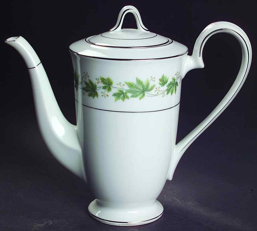 Yvette Mini Coffee Pot & Lid by Noritake-1