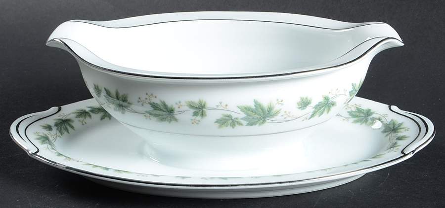 Yvette Gravy Boat with Attached Underplate by Noritake-1