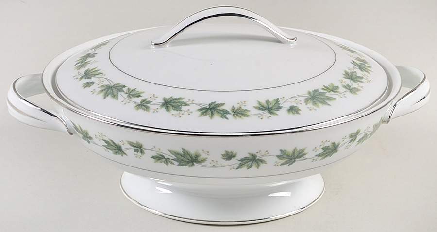Yvette Round Covered Vegetable by Noritake-1