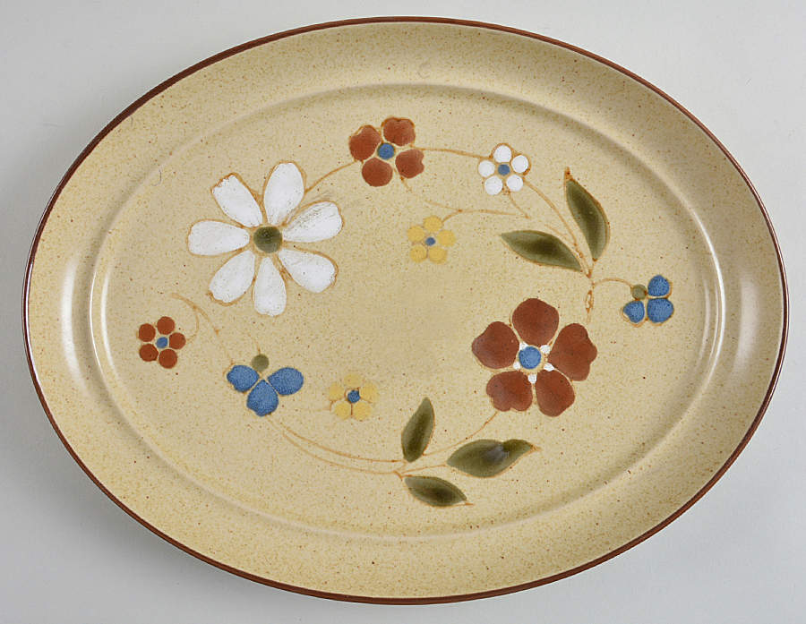 Zest 14" Oval Serving Platter by Noritake-1