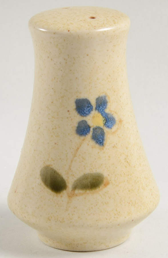 Zest Salt Shaker by Noritake-1