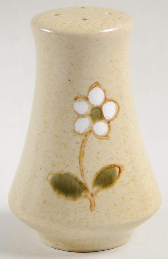Zest Pepper Shaker by Noritake-1