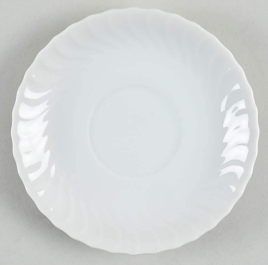 Ballet Saucer by Nagoya Shokai-1