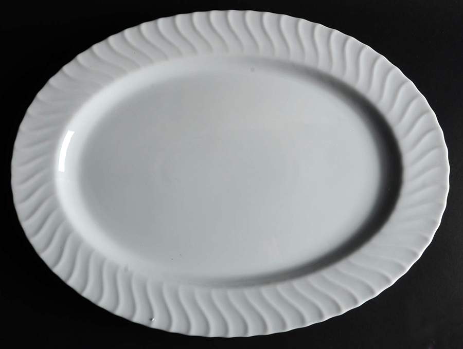 Ballet 16" Oval Serving Platter by Nagoya Shokai-1