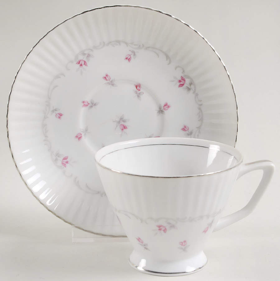 Parisienne Footed Cup & Saucer Set by Nagoya Shokai-1