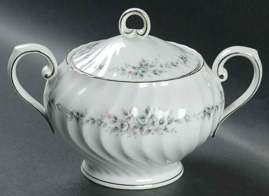 Pierette Sugar Bowl & Lid by Nagoya Shokai-1
