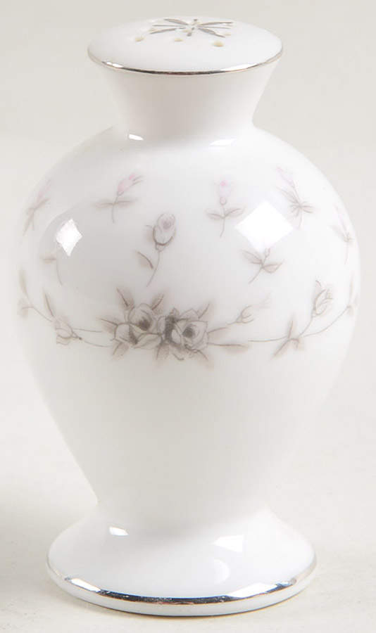 Queen Anne Pepper Shaker by Nagoya Shokai-1