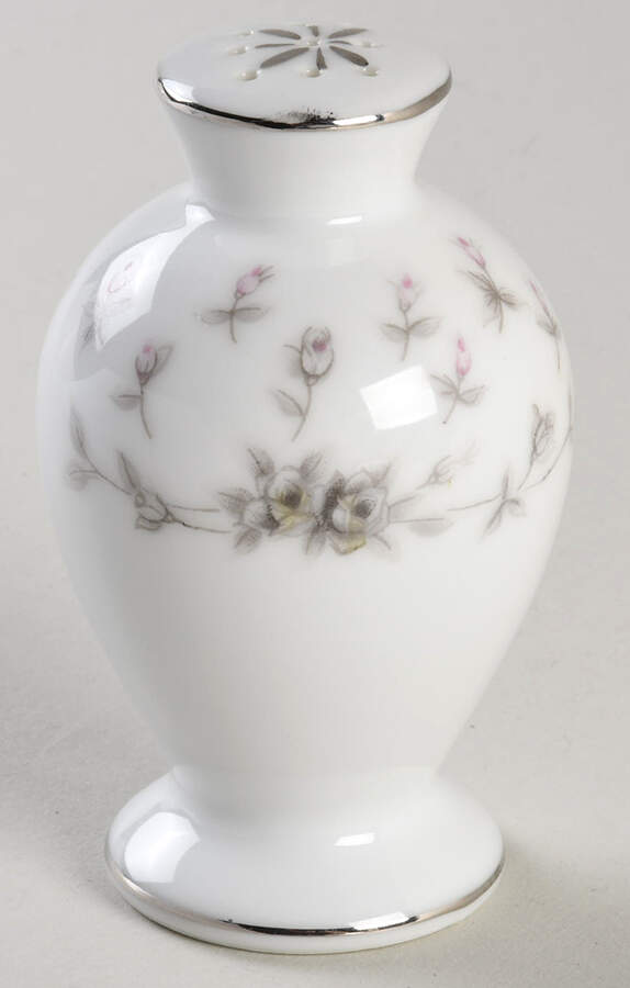 Queen Anne Salt Shaker by Nagoya Shokai-1