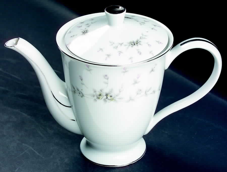 Queen Anne Teapot & Lid by Nagoya Shokai-1