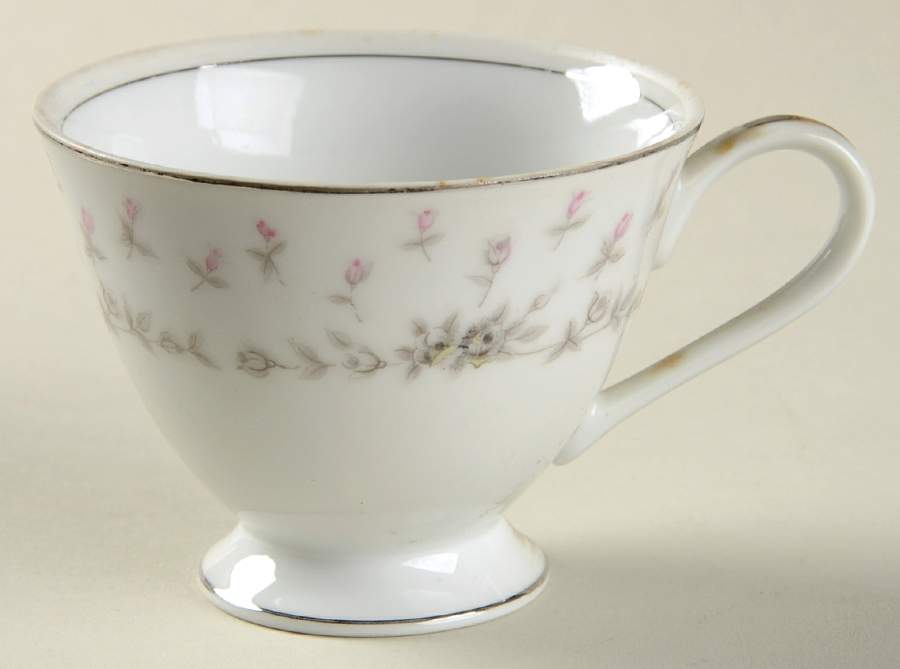 Queen Anne Footed Cup by Nagoya Shokai-1