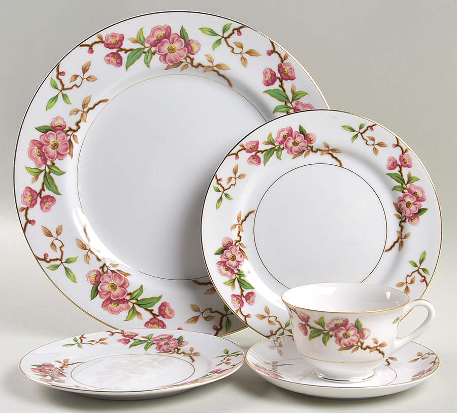 Blossomtime 5 Piece Place Setting by Narumi-1