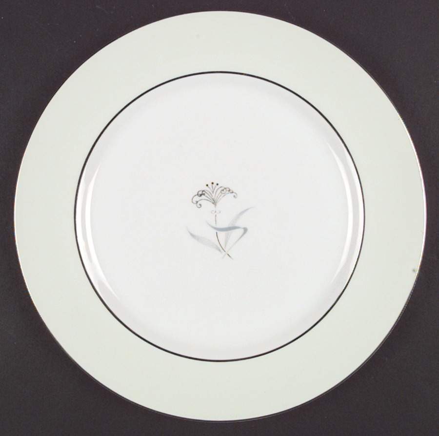 Lilium Dinner Plate by Narumi-1