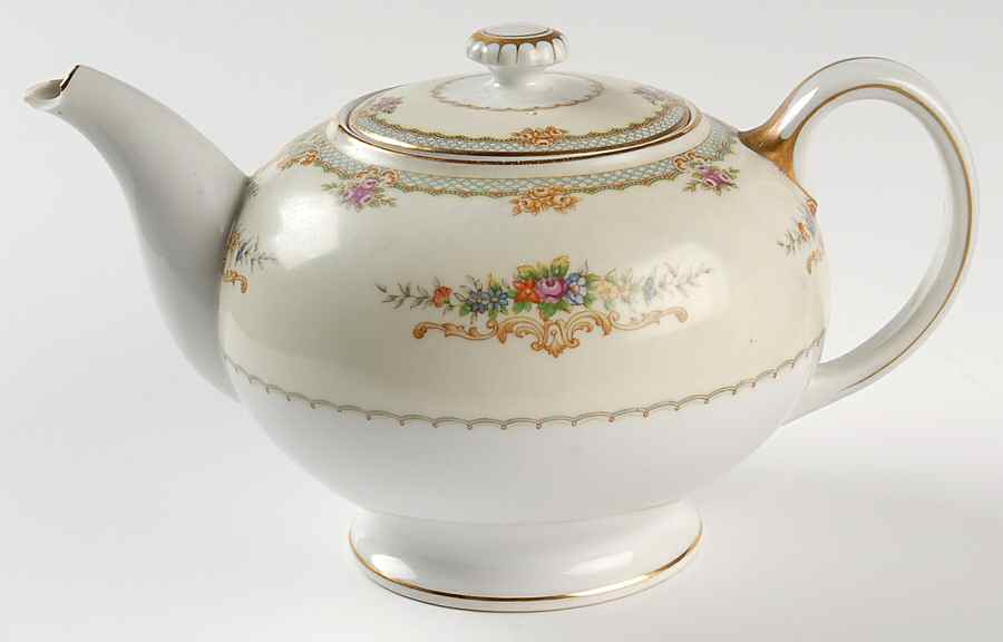 Princess Teapot & Lid by Narumi-1