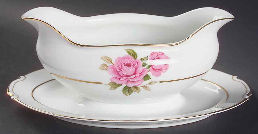 Sharon Gravy Boat with Attached Underplate by Narumi-1