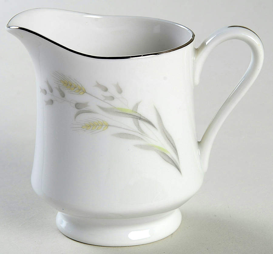 Saxony Creamer by Nasco (Japan)-1