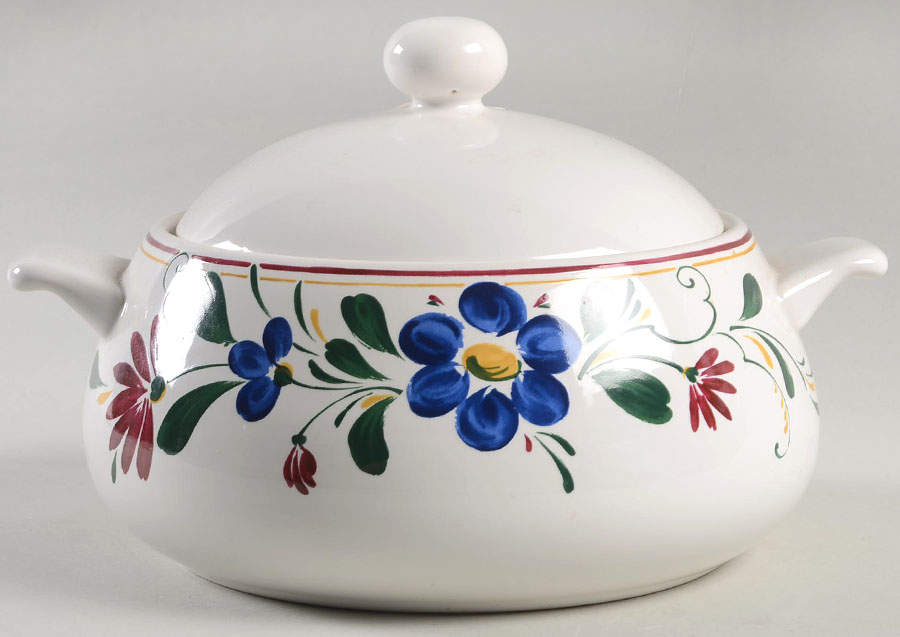 Francesca 2.5 Qt Round Covered Casserole by Nancy Calhoun-1