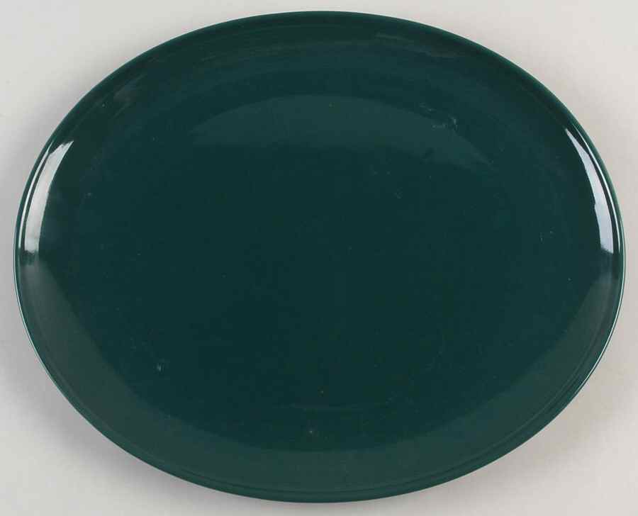Solid Color Evergreen 14" Oval Serving Platter by Nancy Calhoun-1