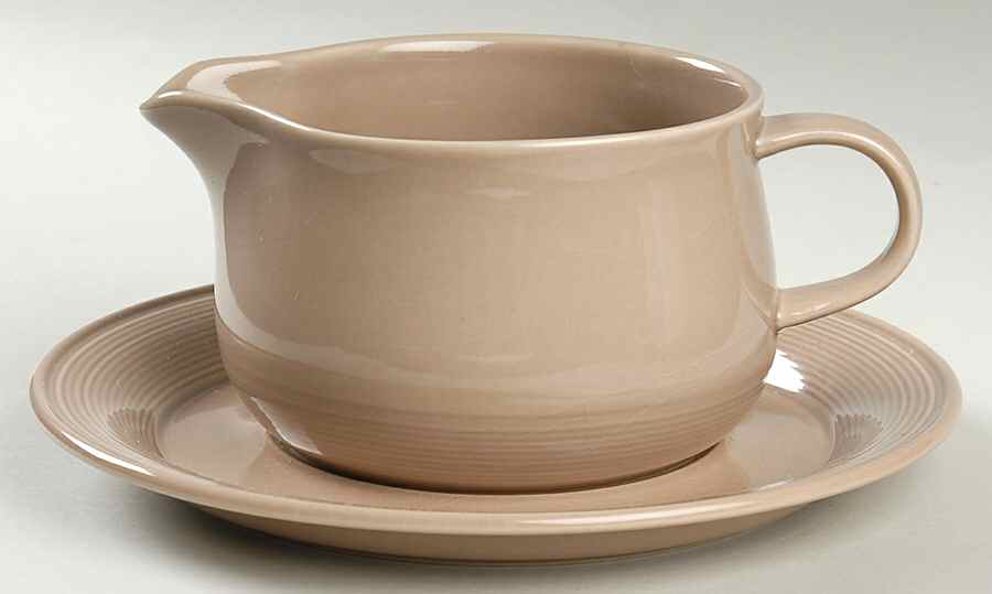 Solid Color Light Brown Gravy Boat & Underplate by Nancy Calhoun-1