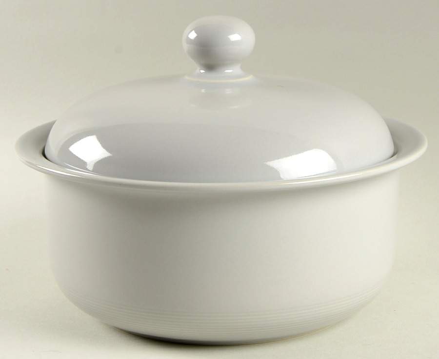 Solid Color Light Grey 2 Qt Round Covered Casserole by Nancy Calhoun-1