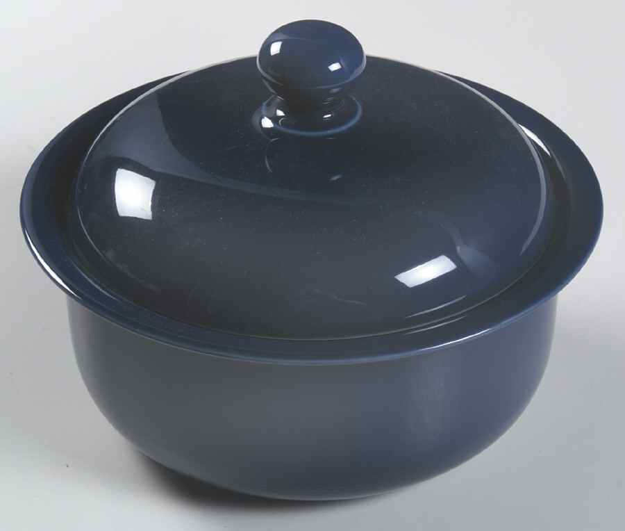 Solid Color Sapphire 2 Qt Round Covered Casserole by Nancy Calhoun-1