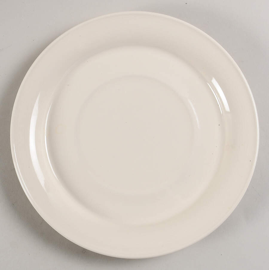 Solid Color Vanilla Underplate for Gravy Boat by Nancy Calhoun-1
