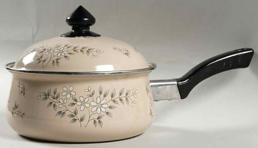 Candlelight 2.5 Quart Metal Covered Saucepan by Newcor-1