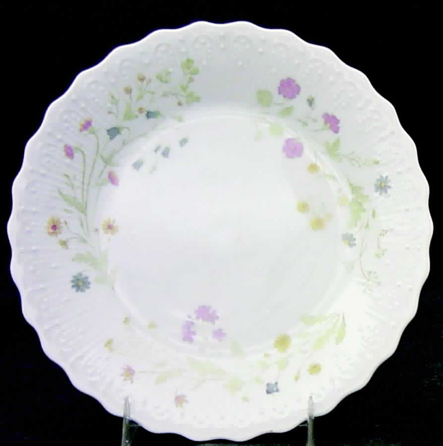 Petite Fleur Salad Plate by Nichinan-1