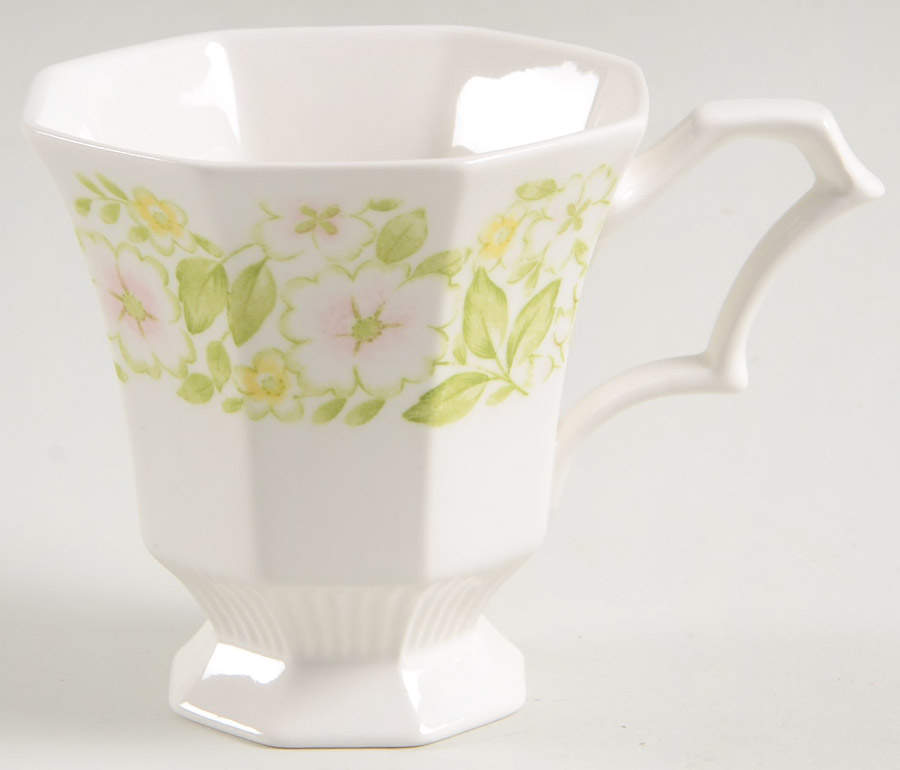 Aurora Footed Cup by Nikko-1