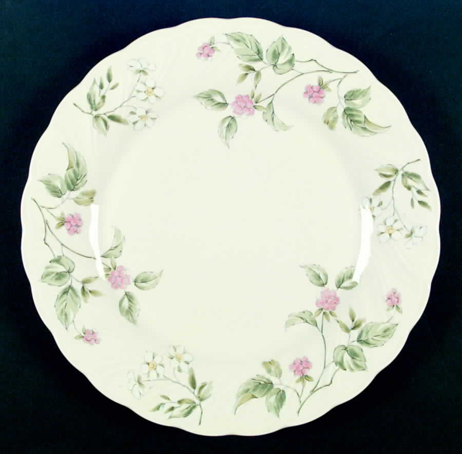 Begonia Dinner Plate by Nikko-1