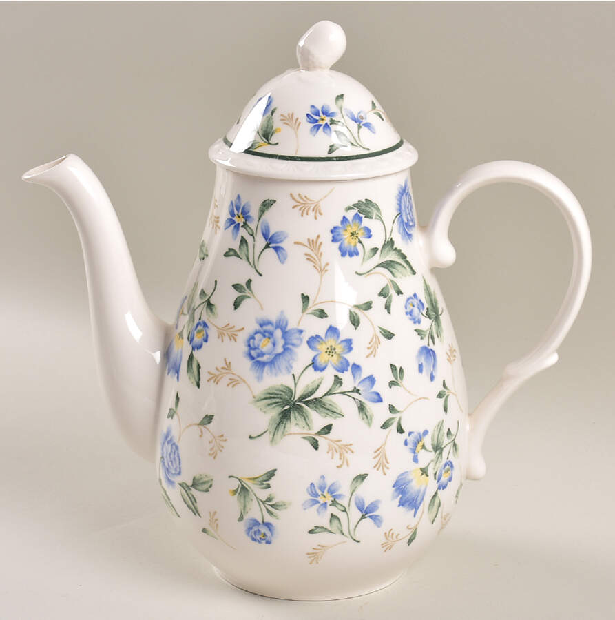 Bellport Coffee Pot & Lid by Nikko-1