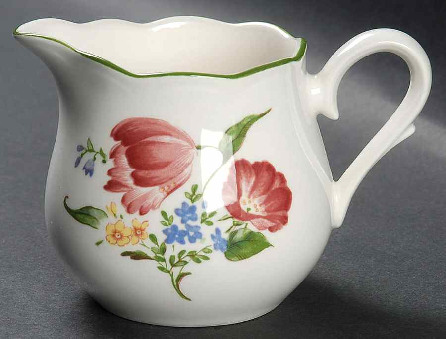 Biarritz Creamer by Nikko-1