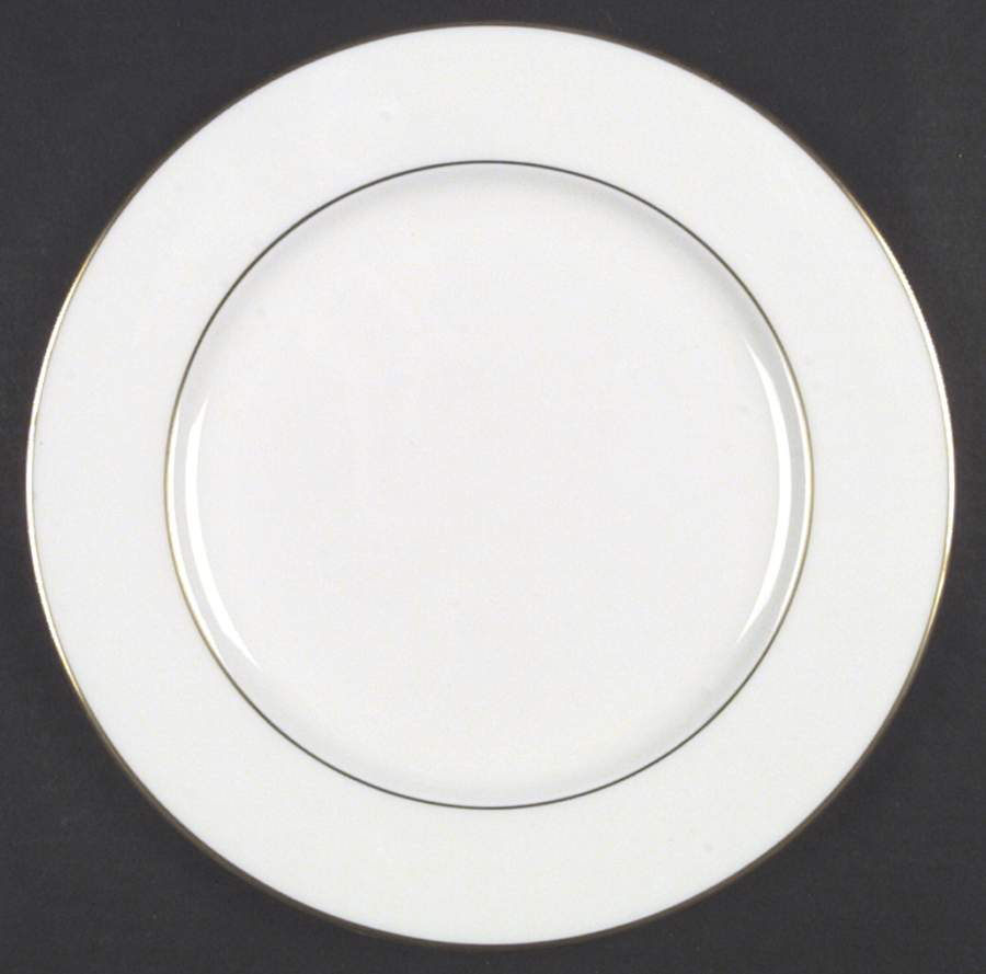 Blanc Pur Dinner Plate by Nikko-1