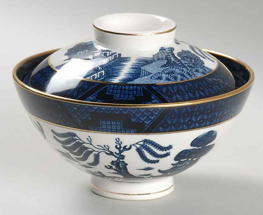 Blue Willow Rice Bowl & Lid by Nikko-1