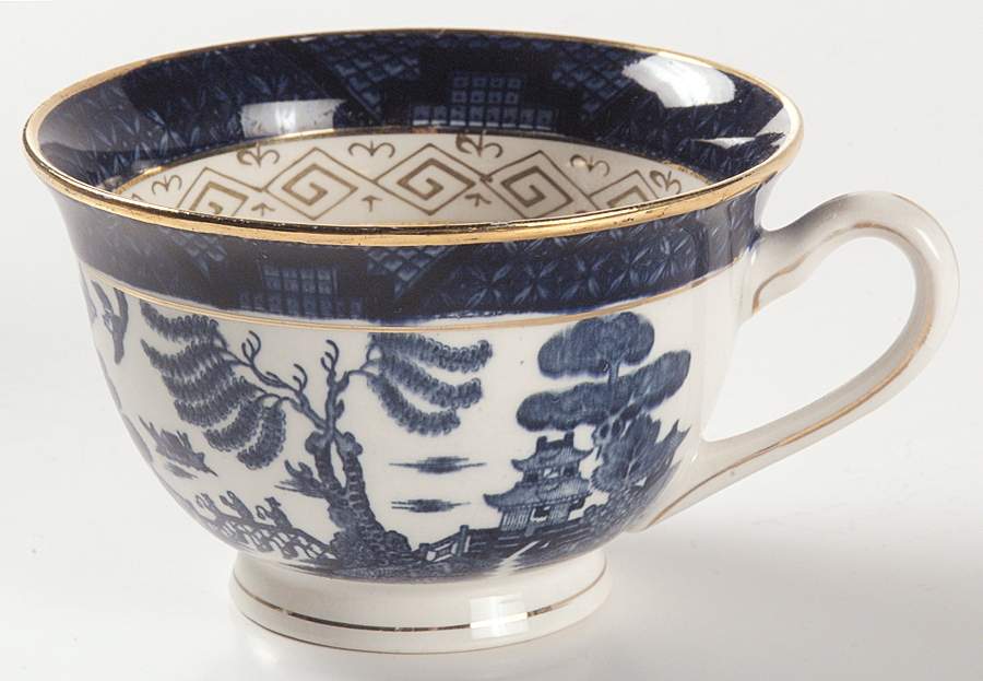 Blue Willow Footed Cup by Nikko-1