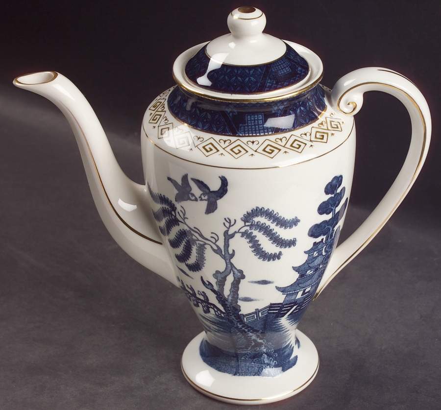 Blue Willow Mini Coffee Pot & Lid by Nikko-1
