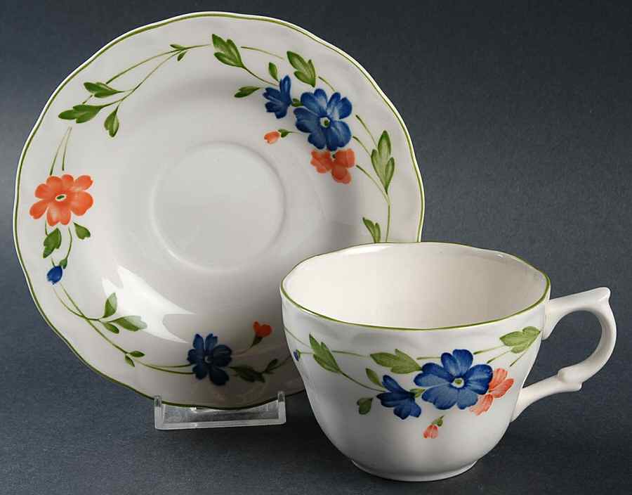 Bordeaux Flat Cup & Saucer Set by Nikko-1
