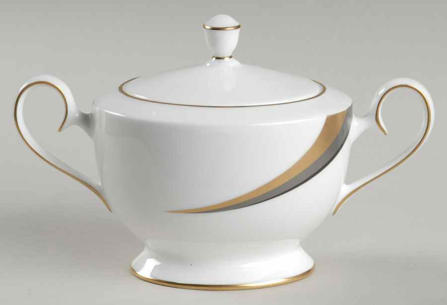 Cachet Sugar Bowl & Lid by Nikko-1