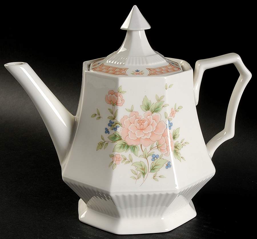 Cameo Rose Teapot & Lid by Nikko-1