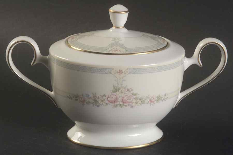 Chelsea Sugar Bowl & Lid by Nikko-1