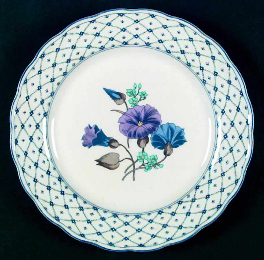 Cheshire Dinner Plate by Nikko-1