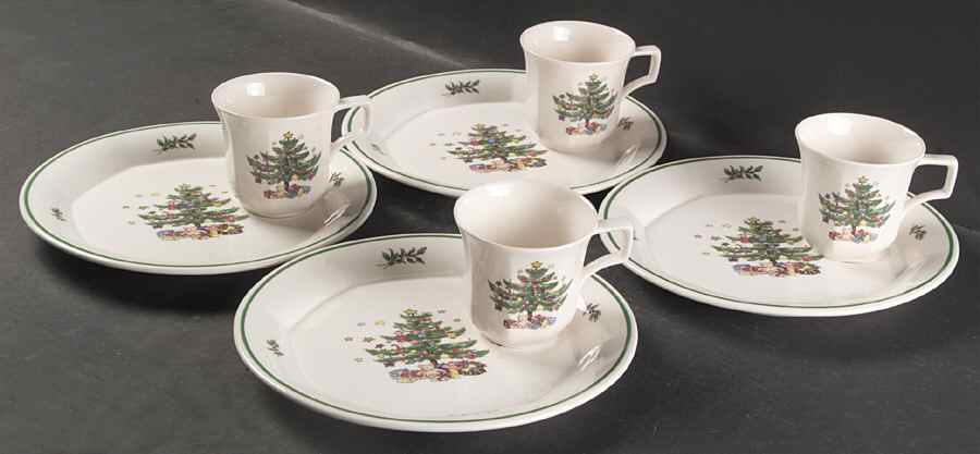 Christmastime Snack Plate & Cup Set - Set of 4 by Nikko-1