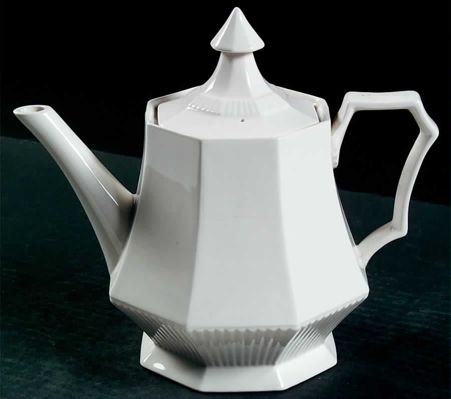 Classic White Small Teapot & Lid by Nikko-1