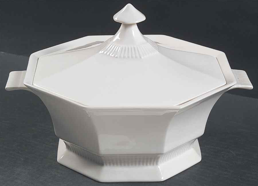 Classic White 2 Qt Round Covered Casserole by Nikko-1